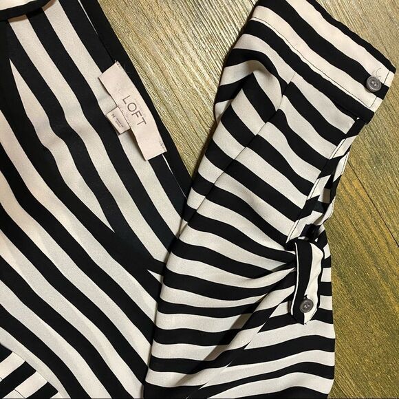 Loft black white stripe lightweight popover Blouse Tunic top M - Picture 6 of 9